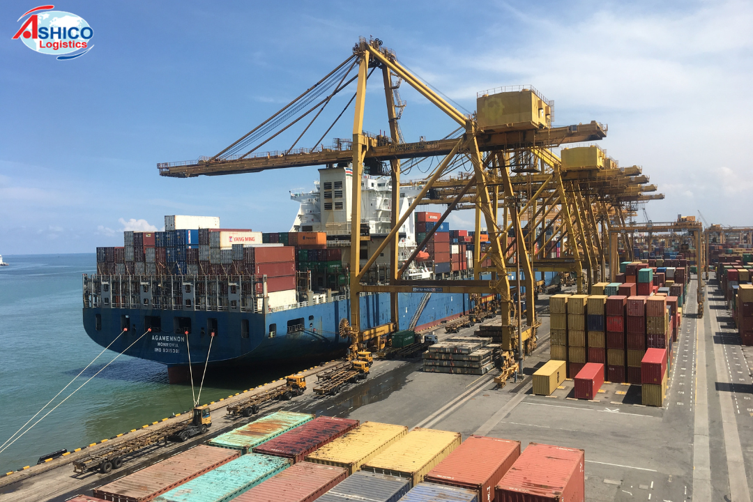 Vietnam aims to become a logistics center, transshipment of goods globally