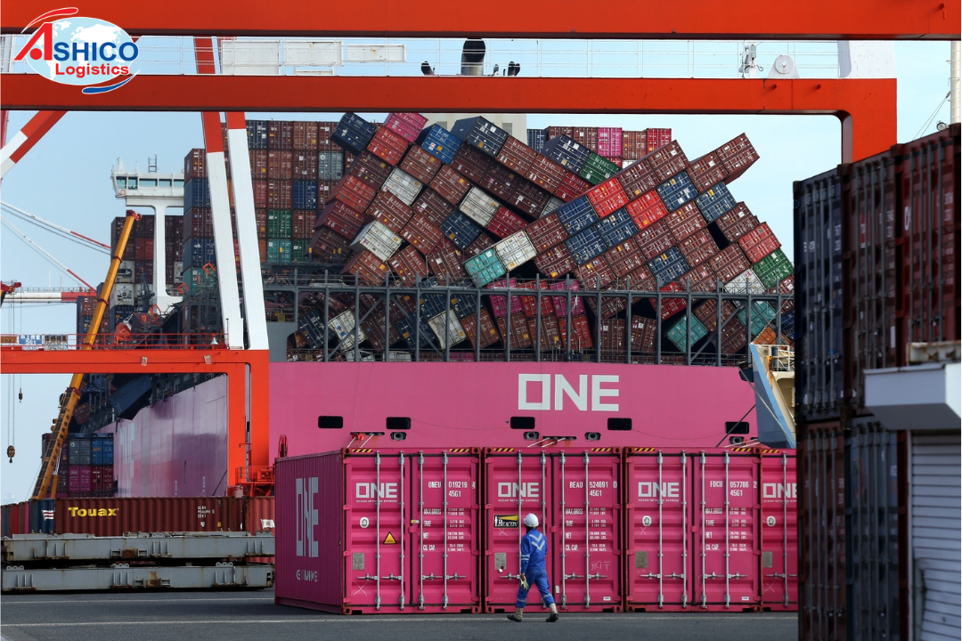 The number of lost containers at sea plummets in 2022